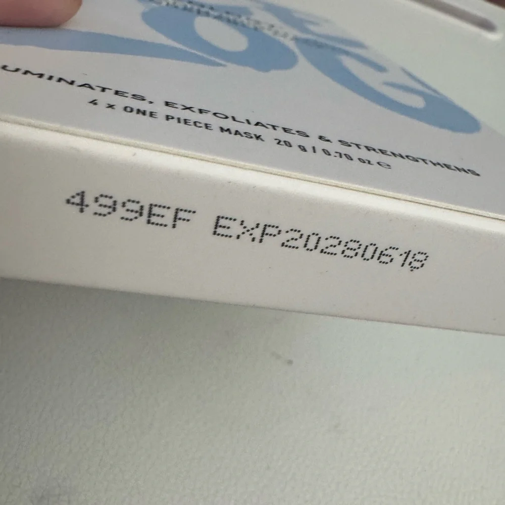Aceology Multi-Vitamin Brightening Mask - Picture 3 of 8